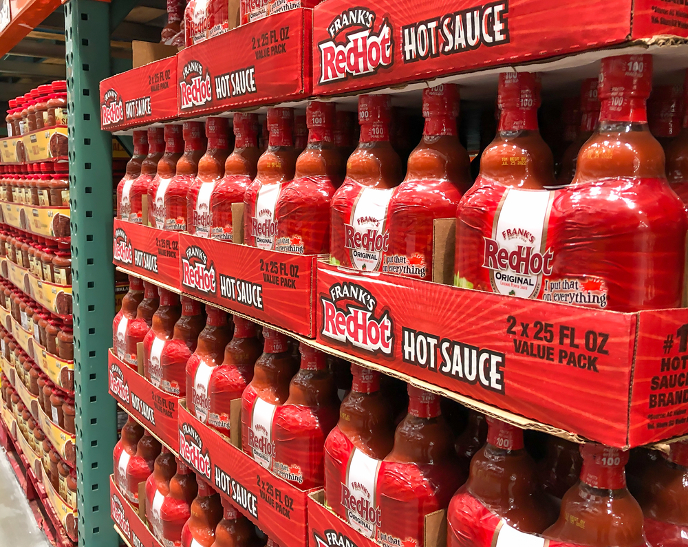 hot sauce business manages retail and online sales
